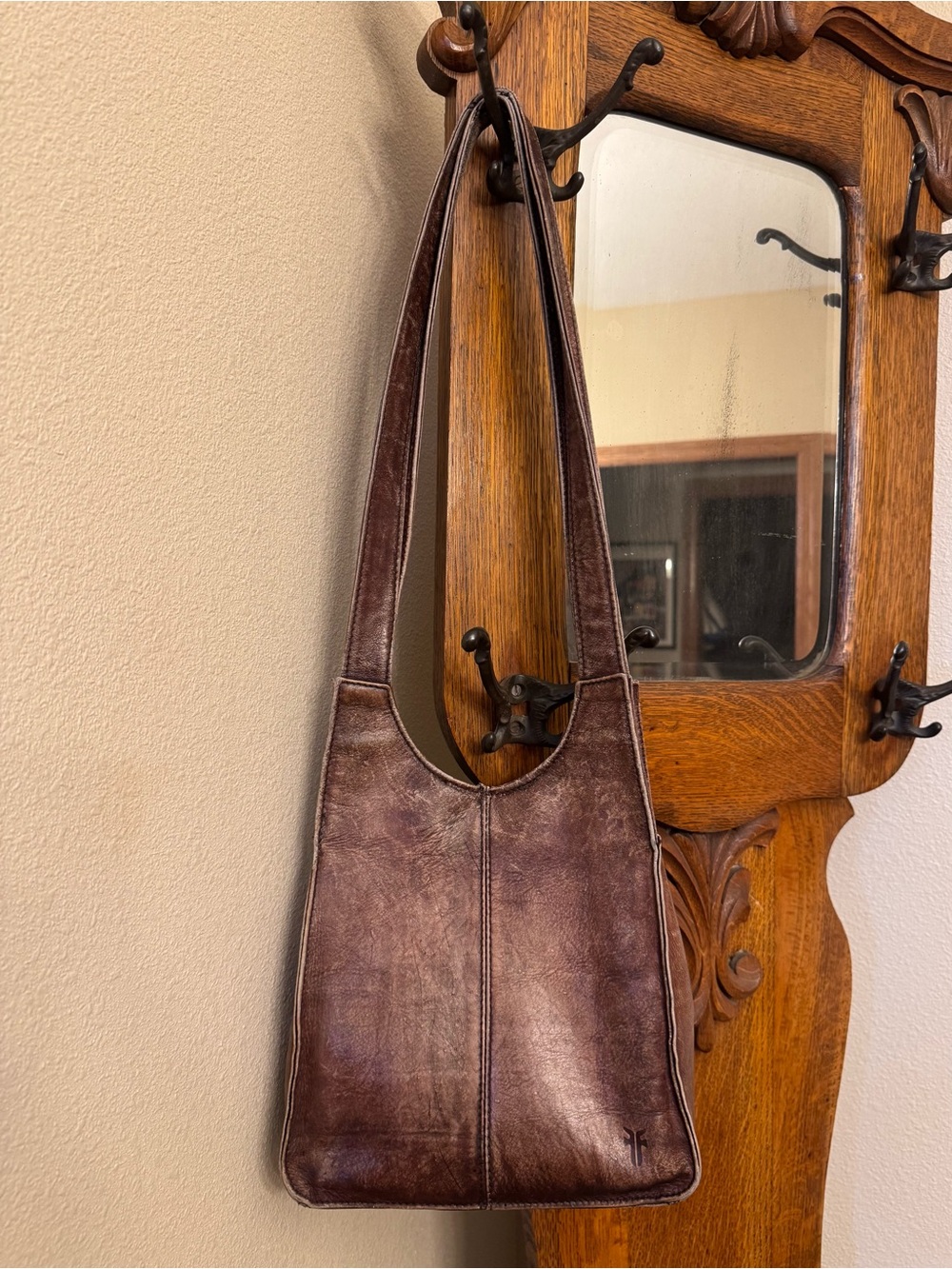 Frye Leather Shoulder Bag, with Embossed Double F Logo Brown/Bronze